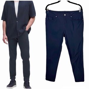 Lululemon ABC Slim Fit 5 Pocket Pants Size 32 Navy Warpstreme Fabric Classic